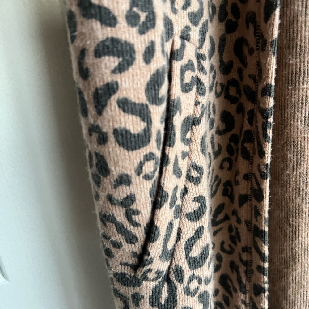 Leopard duster - Picture 2 of 4